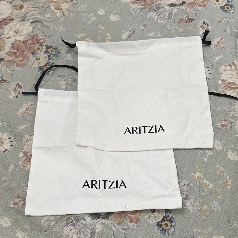 Aritzia White Storage Bags